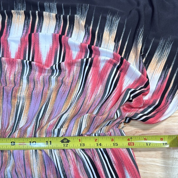 Maggy London Black Dress with Vibrant Pattern- Lined batwing flattering slipover - Picture 6 of 10